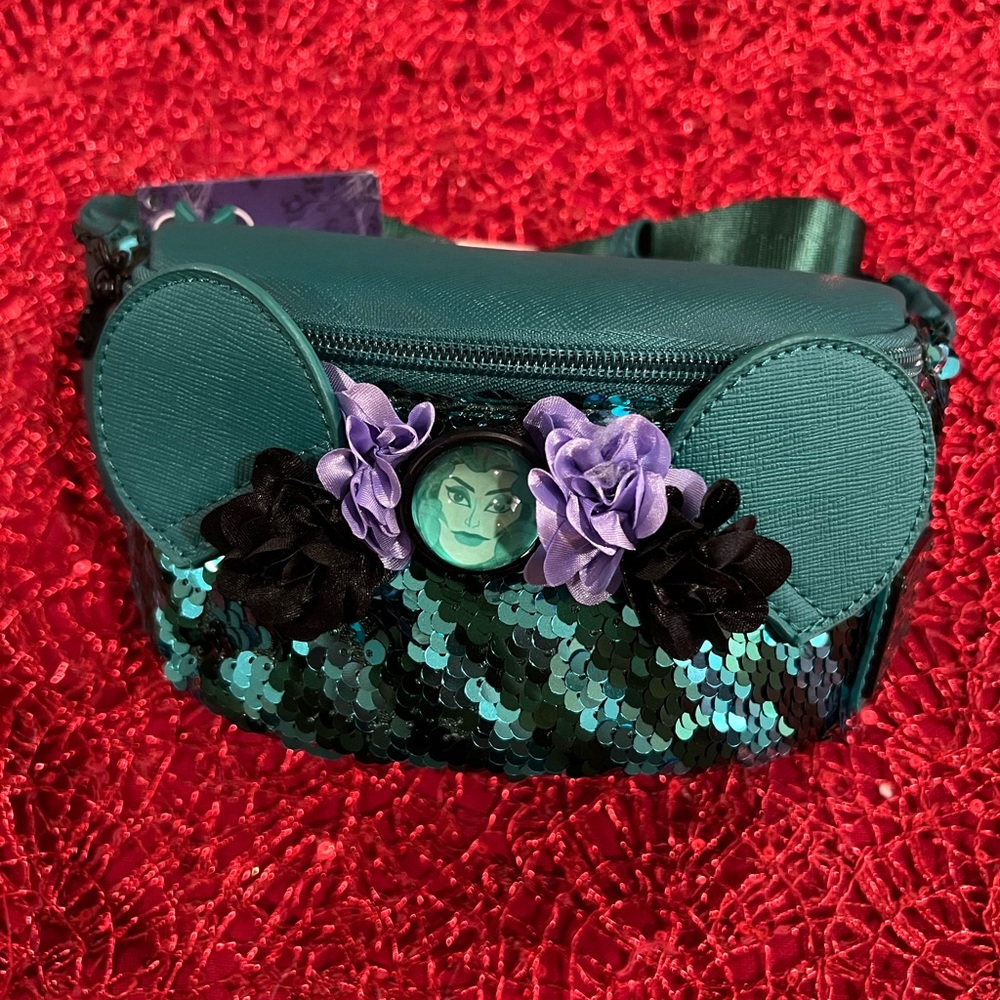 Loungefly Disney Minnie Mouse Main Attraction The Haunted Mansion Fanny pack NWT